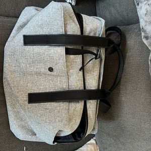 Lululemon go getter bag